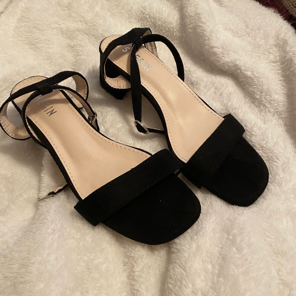 Platform sandals
